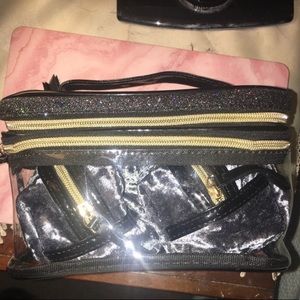 BRAND NEW MAKEUP BAG 💄
